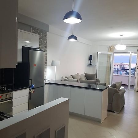 Modern Cozy Apartment Seaview Vlorë Buitenkant foto