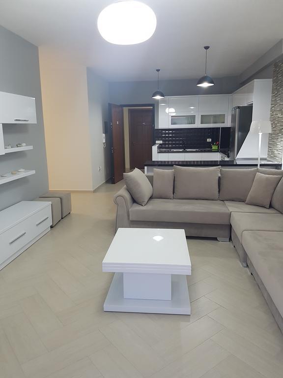 Modern Cozy Apartment Seaview Vlorë Buitenkant foto