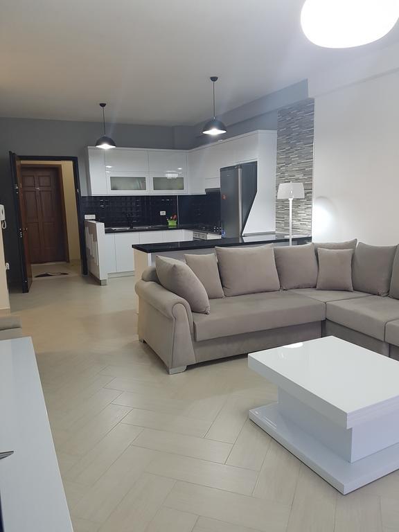 Modern Cozy Apartment Seaview Vlorë Buitenkant foto