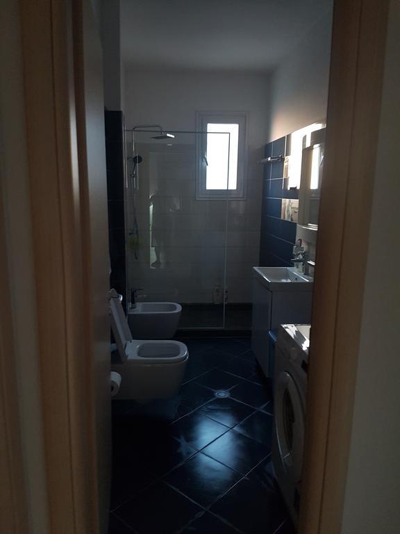 Modern Cozy Apartment Seaview Vlorë Buitenkant foto