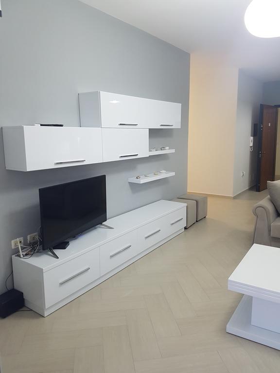 Modern Cozy Apartment Seaview Vlorë Buitenkant foto