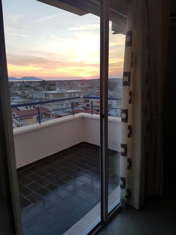 Modern Cozy Apartment Seaview Vlorë Buitenkant foto