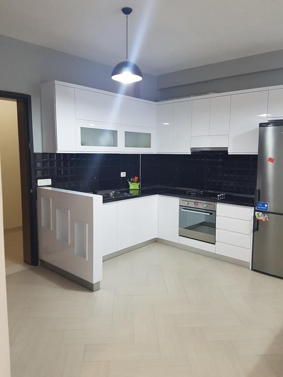 Modern Cozy Apartment Seaview Vlorë Buitenkant foto