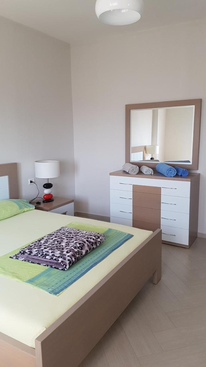 Modern Cozy Apartment Seaview Vlorë Buitenkant foto